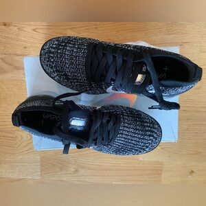 Air Vapormax Flyknit 3 sneakers. Brand new.
